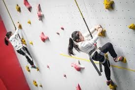 大跌眼镜！被倒数第一双杀！火箭队跌至附加赛区，威少厉害啊